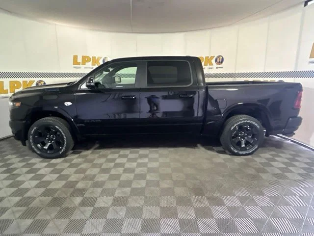 New 2026 Diamond Black Crystal Pearl-Coat Exterior Paint RAM BIG HORN image 7