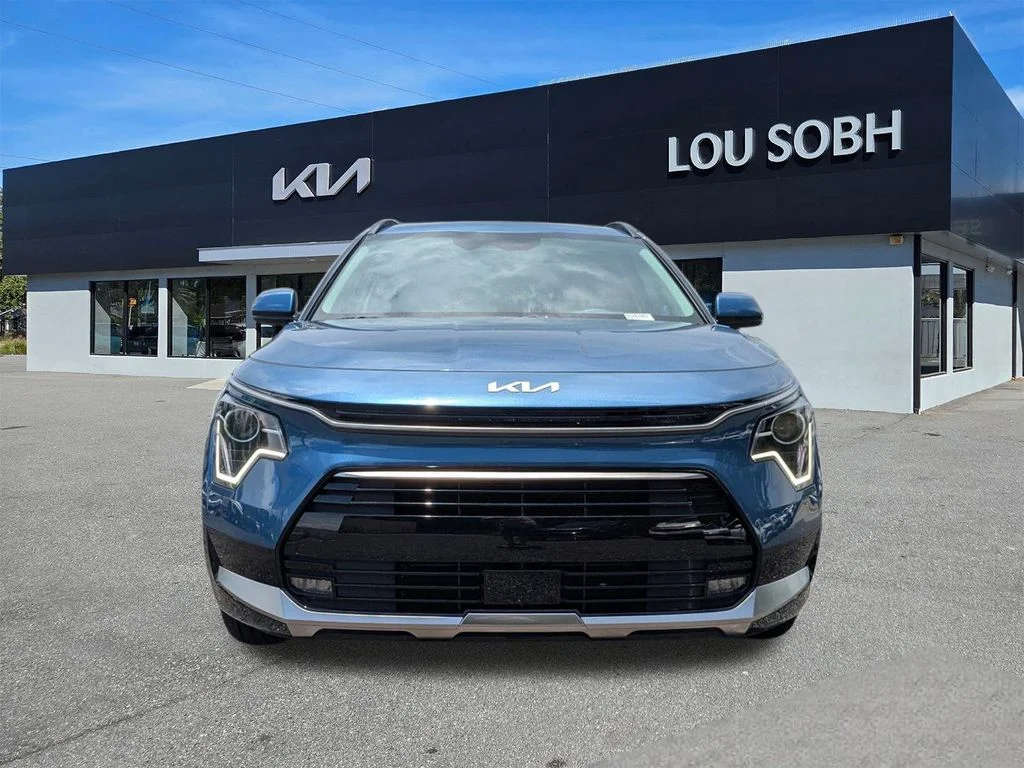 2025 Kia Niro EX Touring - Photo 9