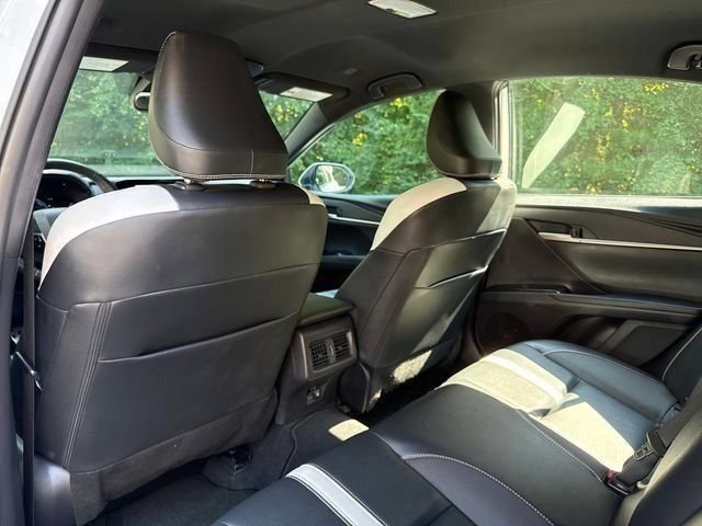 Used 2025 Ice Toyota SE image 77