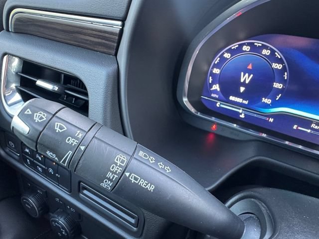 Used 2023 Summit White Chevrolet LT image 12