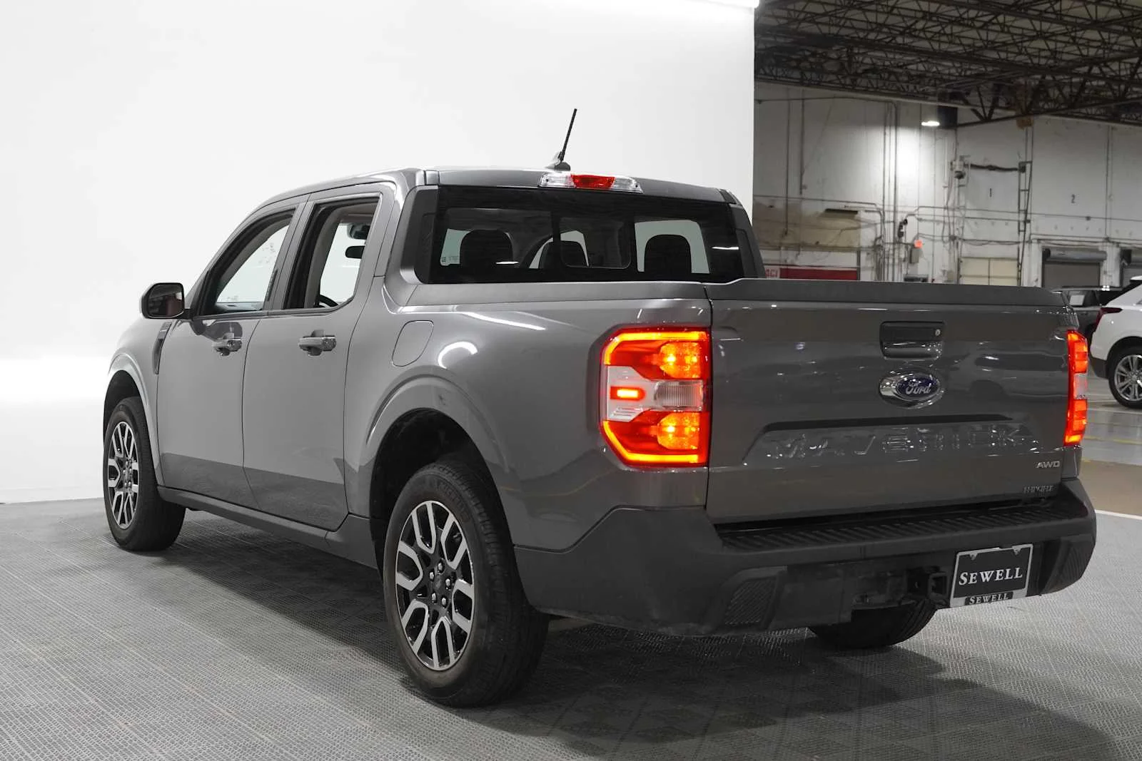 Used 2023 Carbonized Gray Metallic Ford Lariat image 6