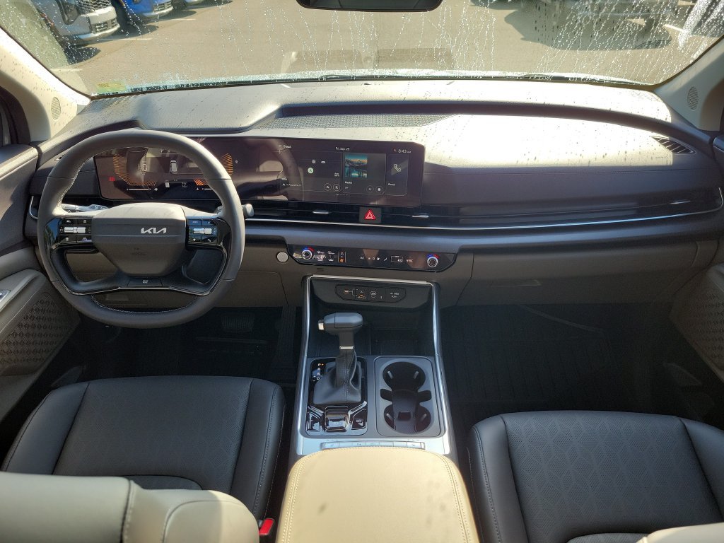 New 2027 Iceberg Green Kia EX image 18