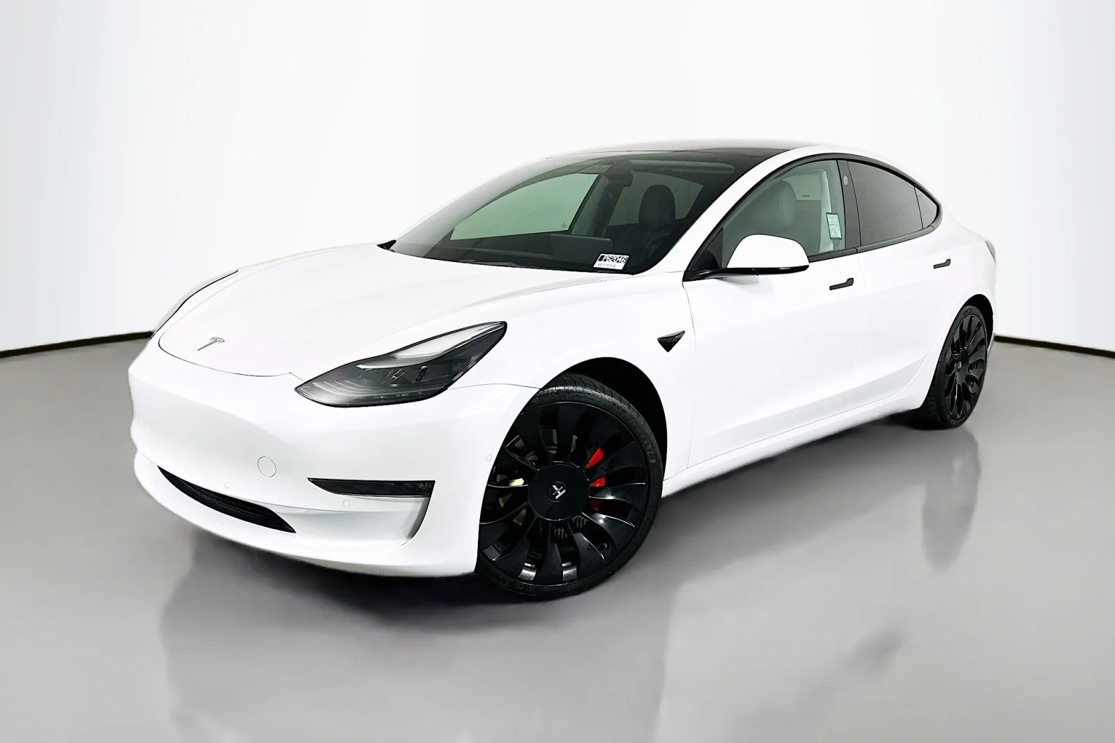 Used 2022 Pearl White Multi-Coat Tesla Long Range image 1