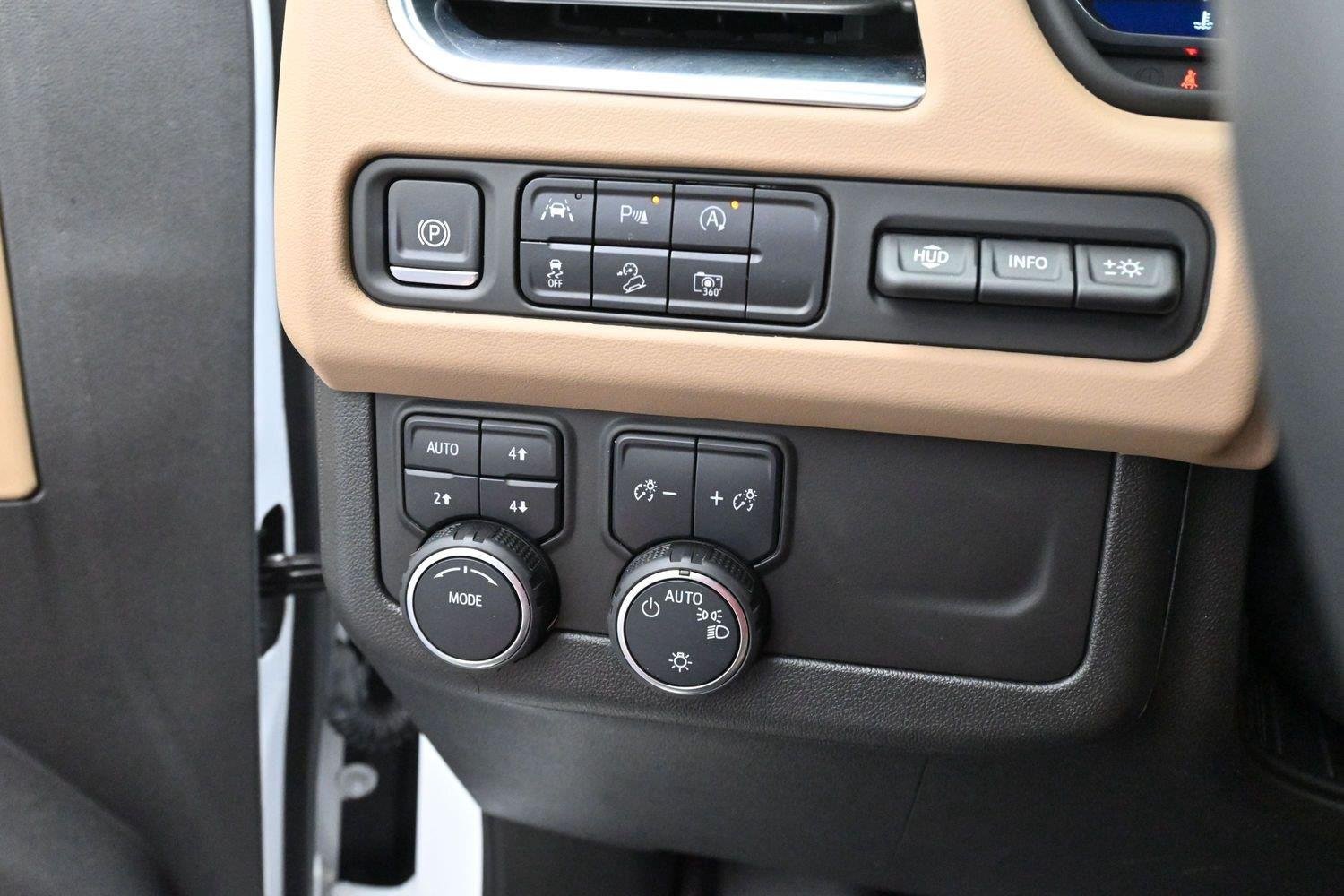 Used 2024 Summit White Chevrolet Premier image 23
