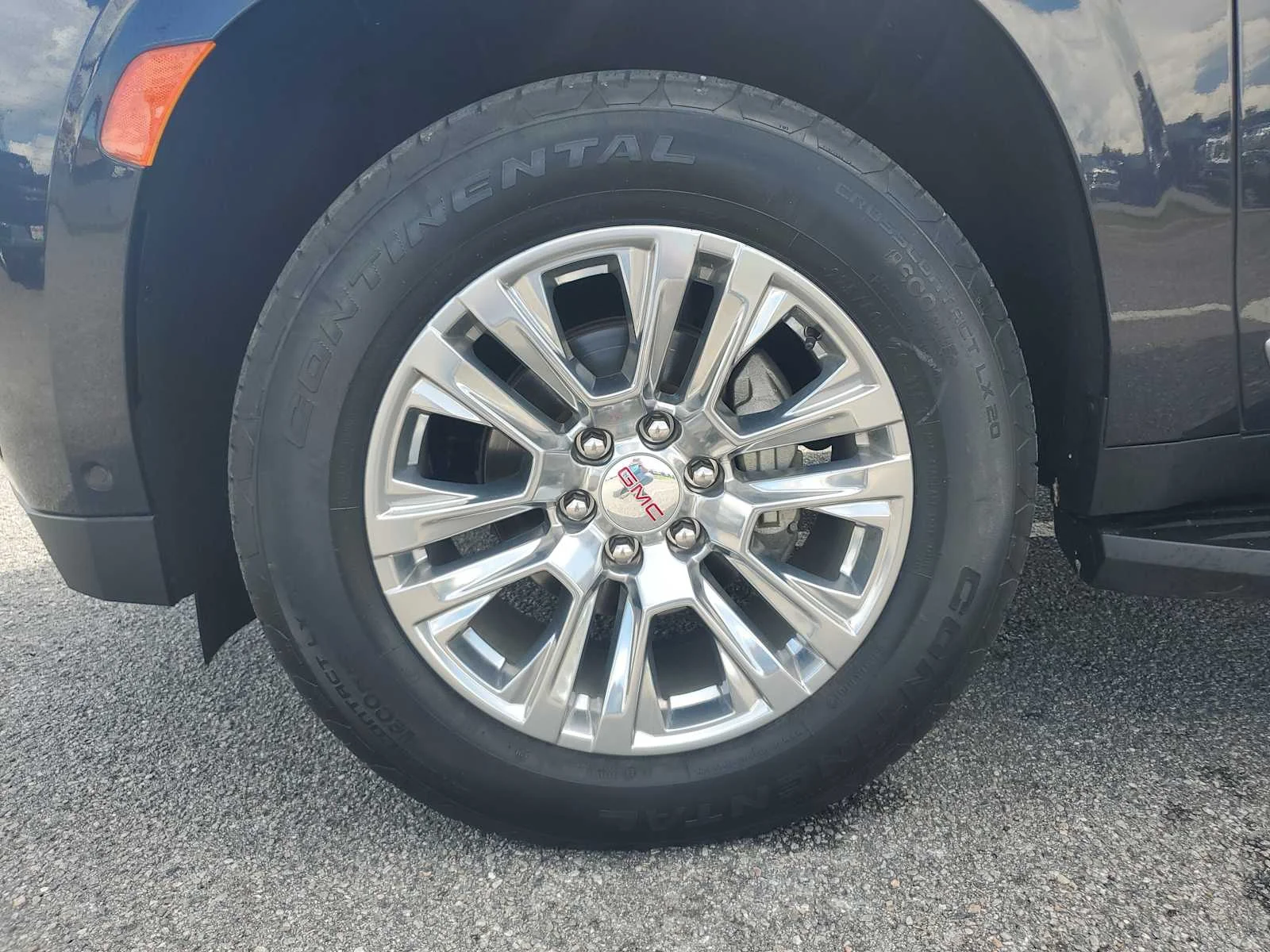 Used 2023 TITANIUM RUSH METALLIC GMC Denali image 14