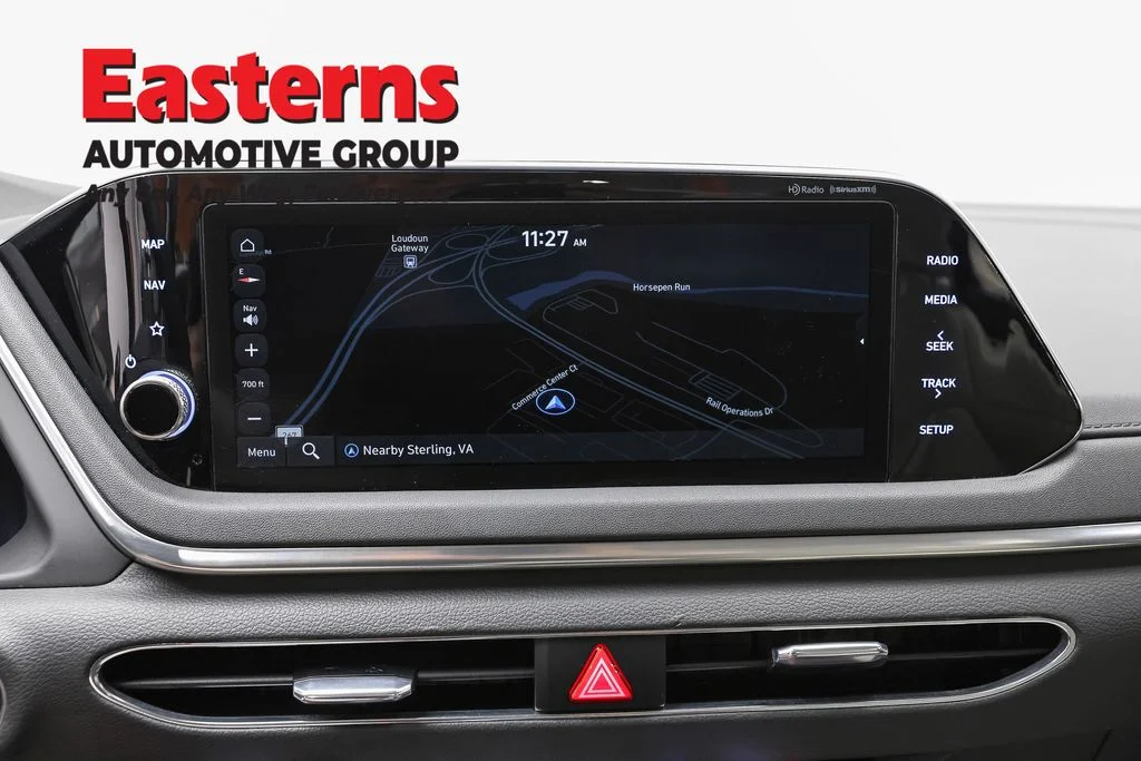 Used 2023 Silver Hyundai SEL image 19