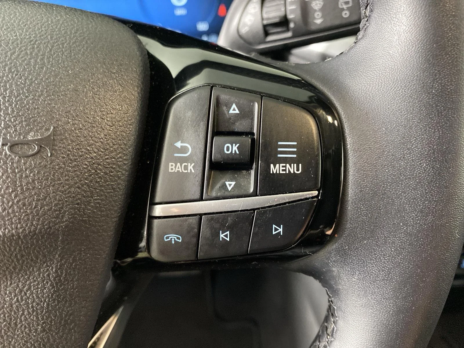 Used 2023 Vapor Blue Ford Platinum image 19