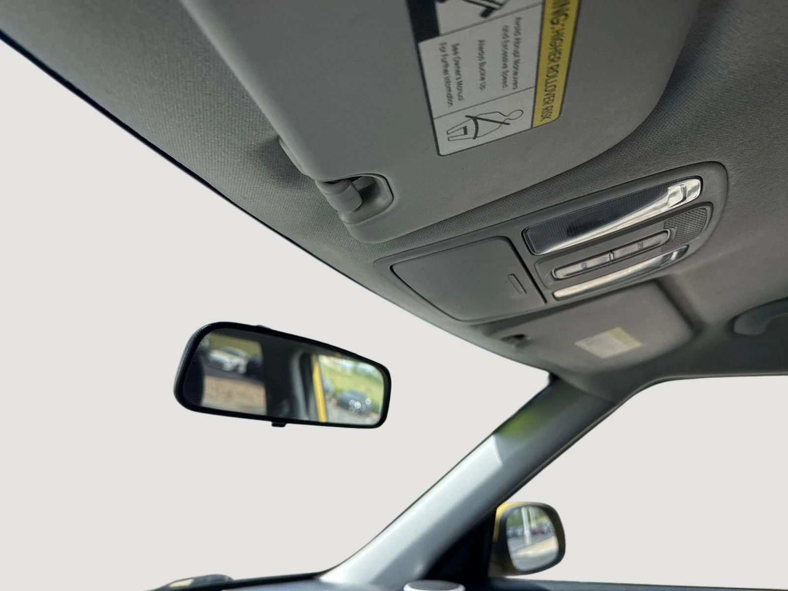 Used 2014 Solar Yellow Kia + image 24