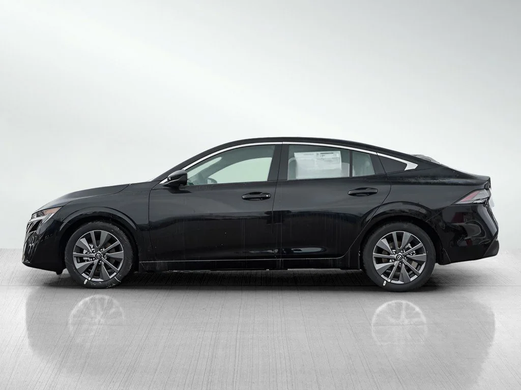 New 2026 Super Black Nissan SL image 4