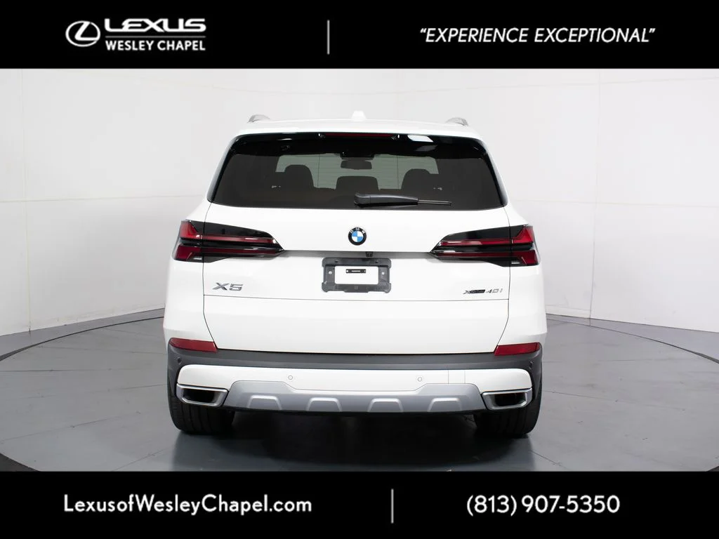 Used 2026 White BMW xDrive40i image 7