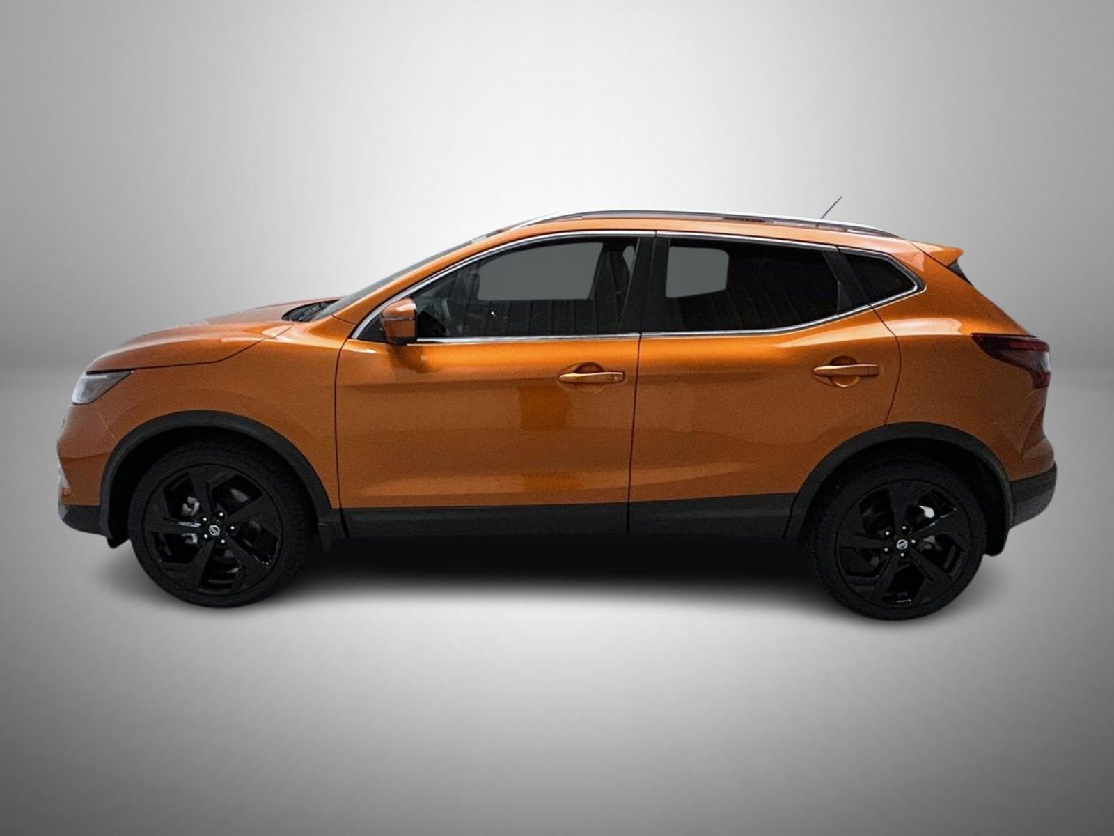 Used 2022 Orange Nissan SL image 8