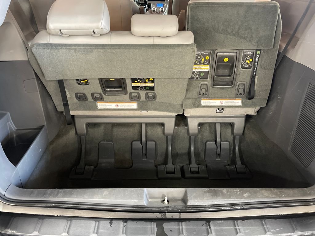 Certified Used 2017 Black Toyota XLE Premium image 27