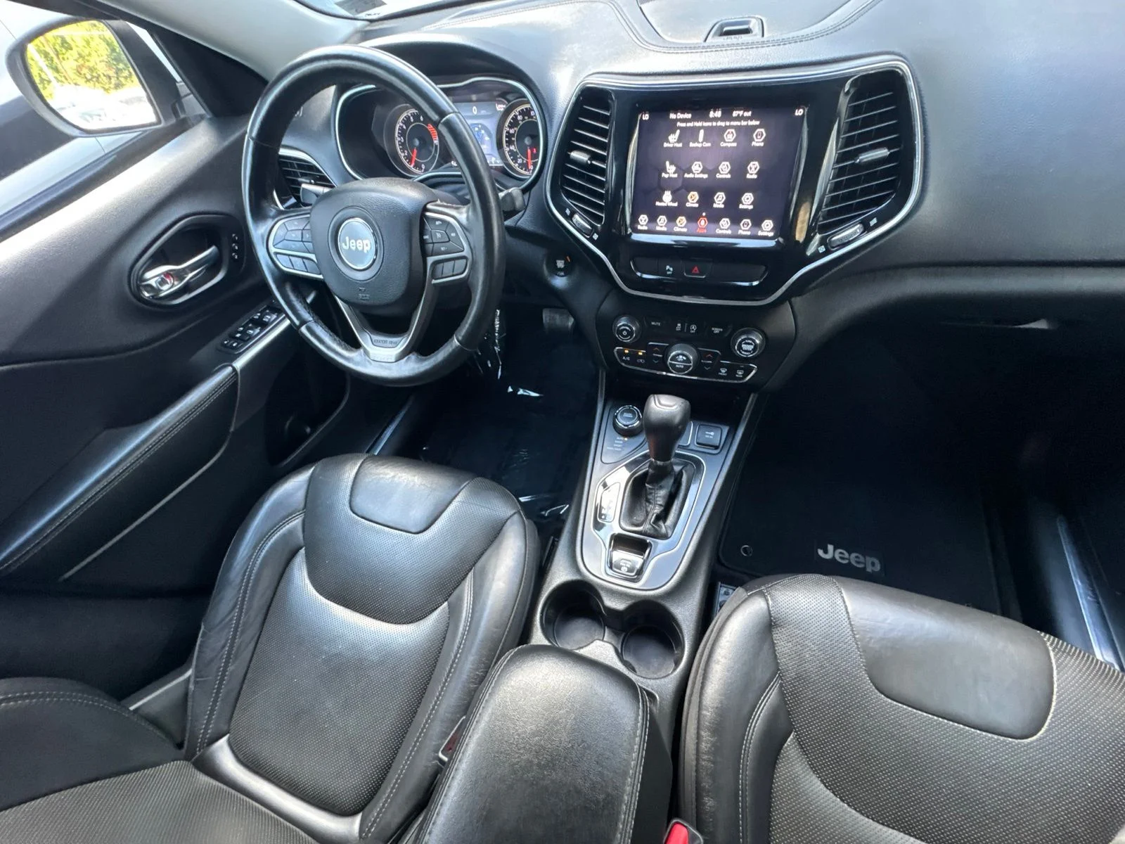 Used 2019 Bright White Clearcoat Jeep Limited image 38