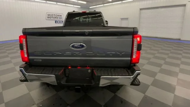 Used 2023 Stone Gray Metallic Ford Lariat image 7