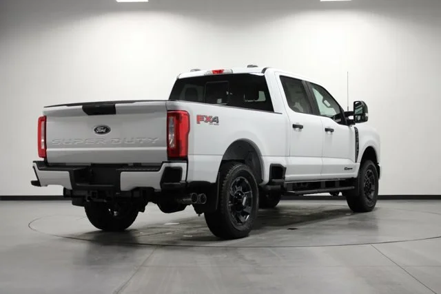New 2026 Oxford White Ford F-250® XL image 25