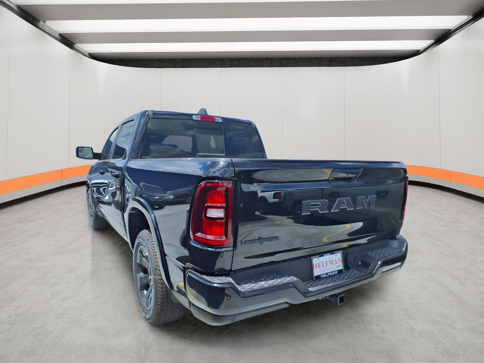 New 2026 Diamond Black Crystal Pearl-Coat Exterior Paint RAM Lone Star image 4