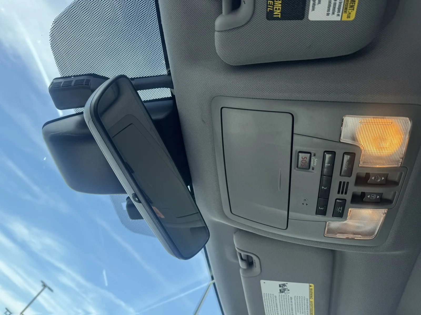 Used 2019  Toyota Hybrid Limited image 23