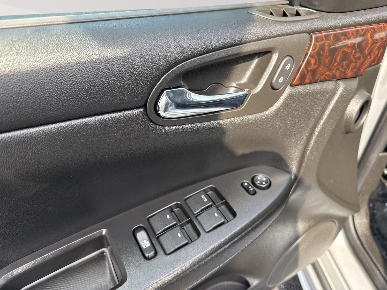 Used 2014 Silver Ice Metallic Chevrolet LS image 19