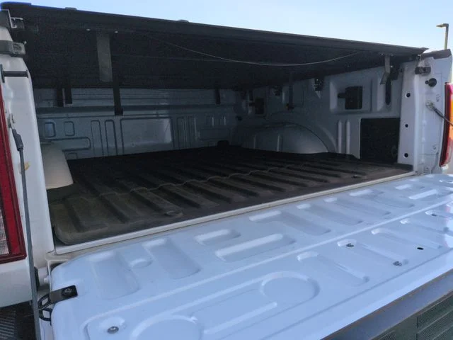 Certified Used 2025 White Ford Lariat image 28