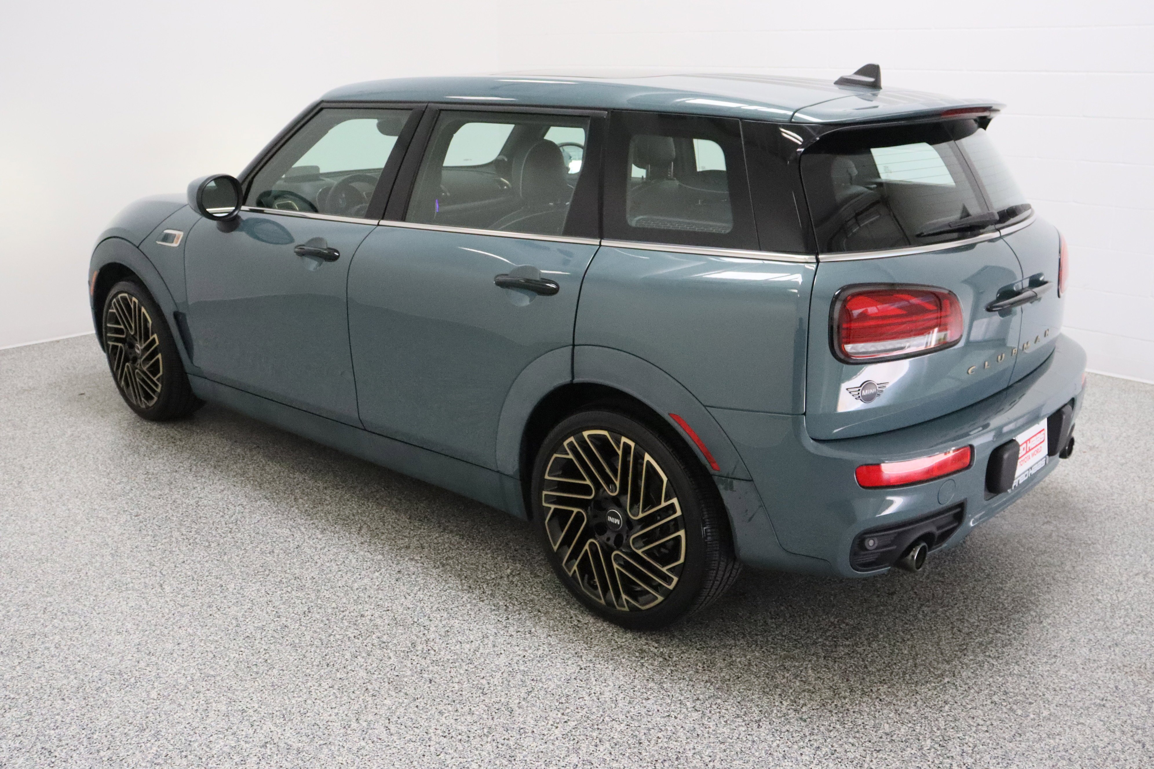 Used 2023 Sage Green Metallic MINI Cooper S 2.0T image 9