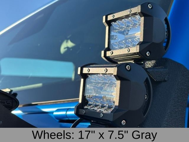 New 2025 Granite Crystal Metallic Clear-Coat Exterior Paint Jeep Sport S image 29