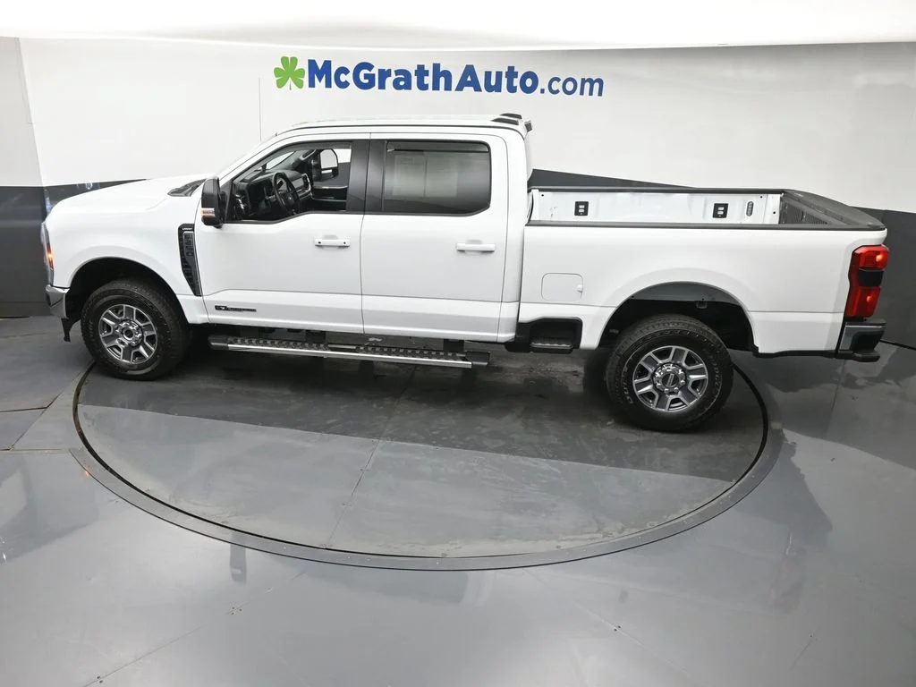 Used 2026 White Ford Lariat image 24