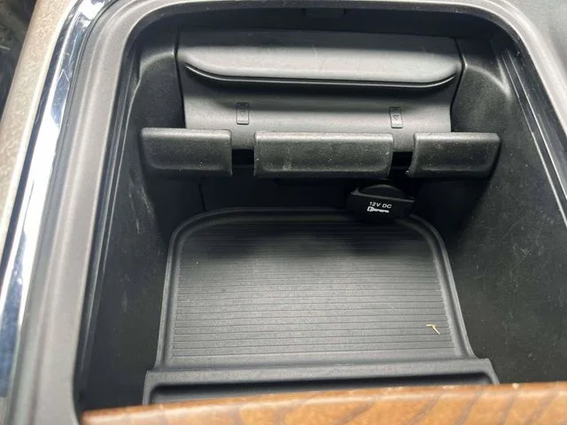 Used 2018 White Ram Laramie Longhorn image 32