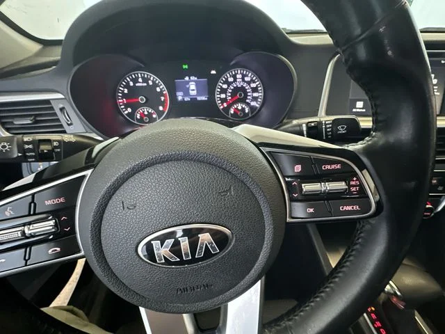 Used 2019 Black Kia S image 12