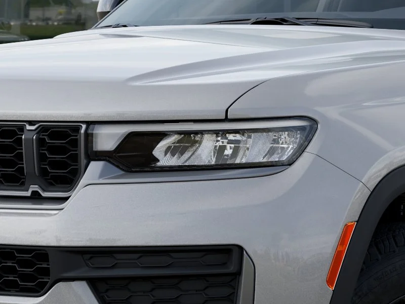 New 2026 Silver Zynith Exterior Paint Jeep Laredo image 62