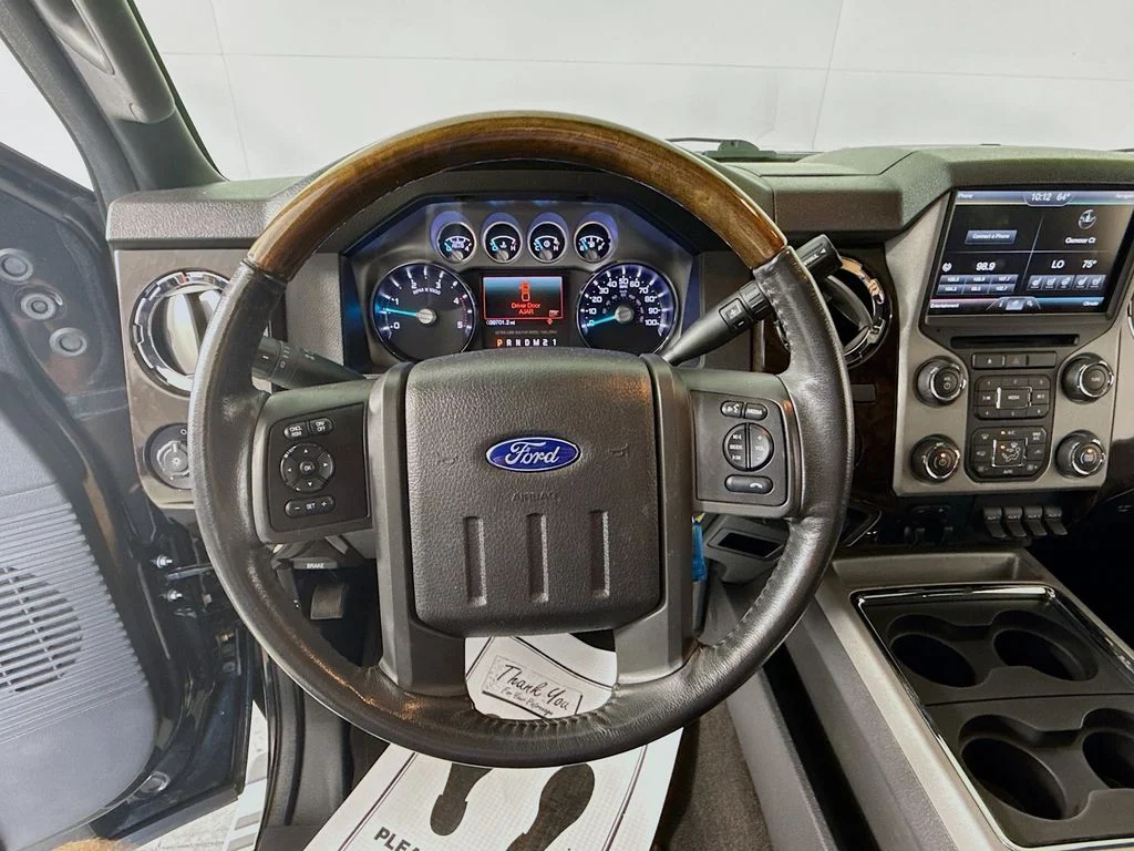 Used 2015 Tuxedo Black Metallic Ford Platinum image 17