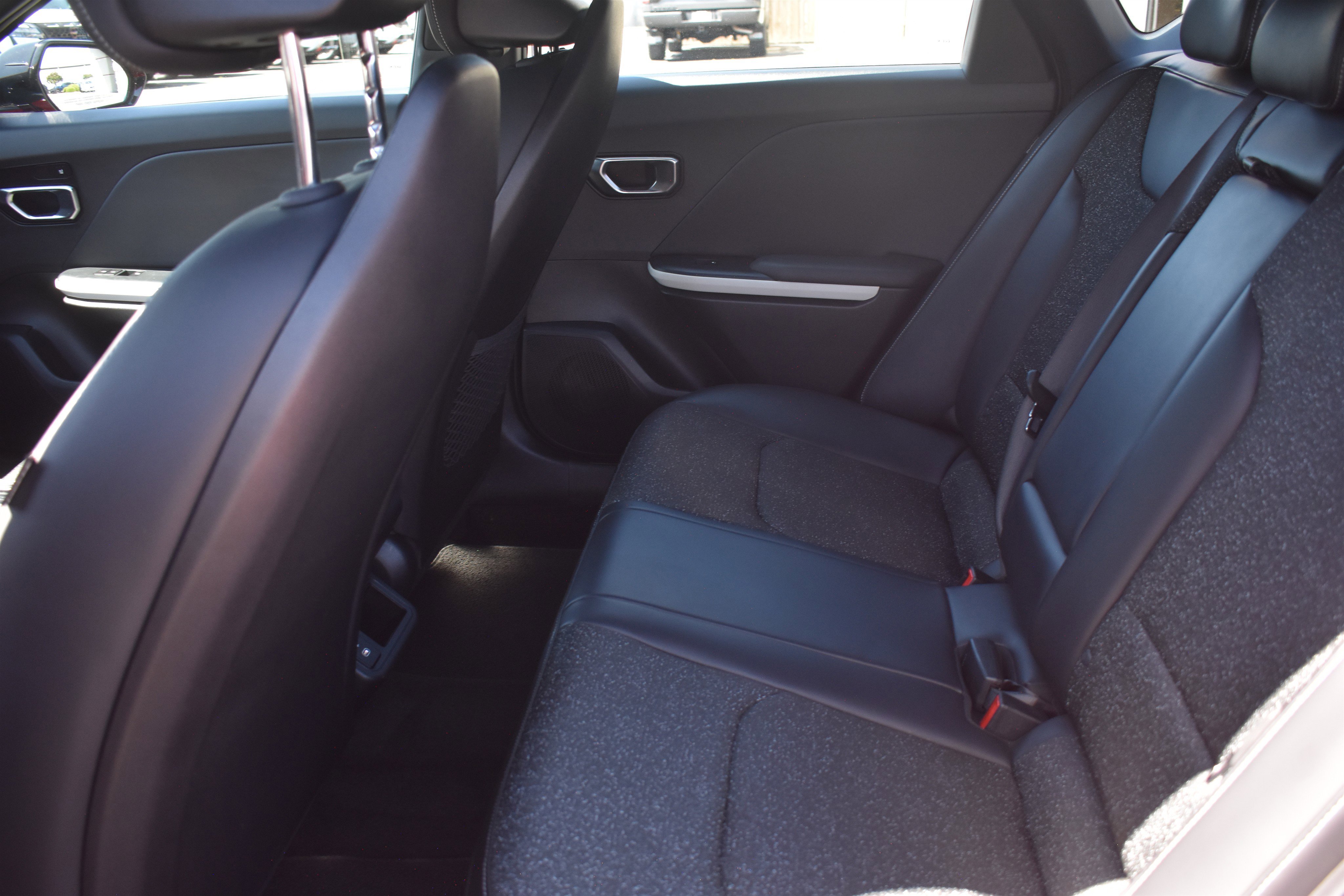 Used 2025 Currant Red Kia GT-Line image 16