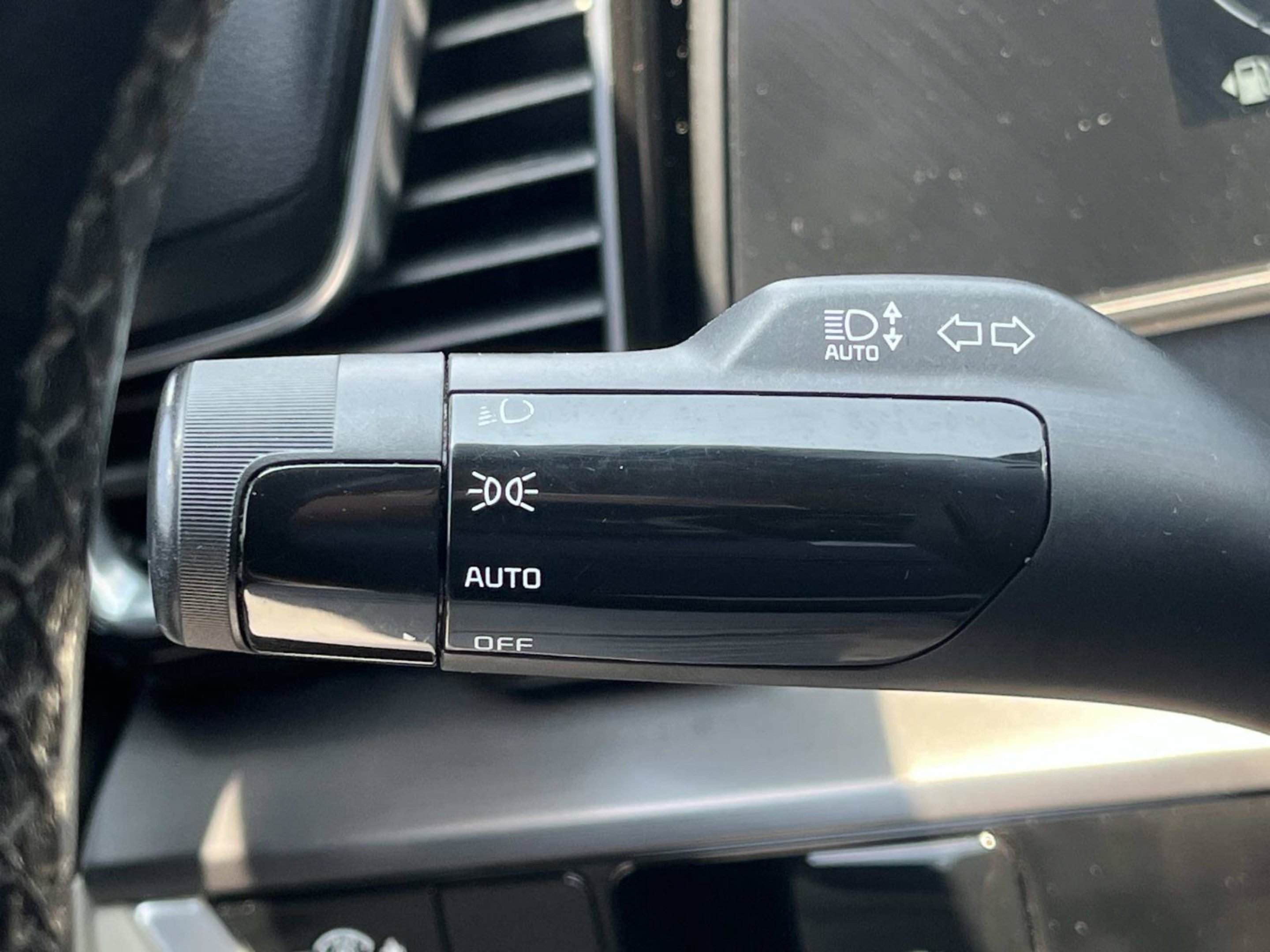 Used 2023 Gravity Gray Kia EX image 36