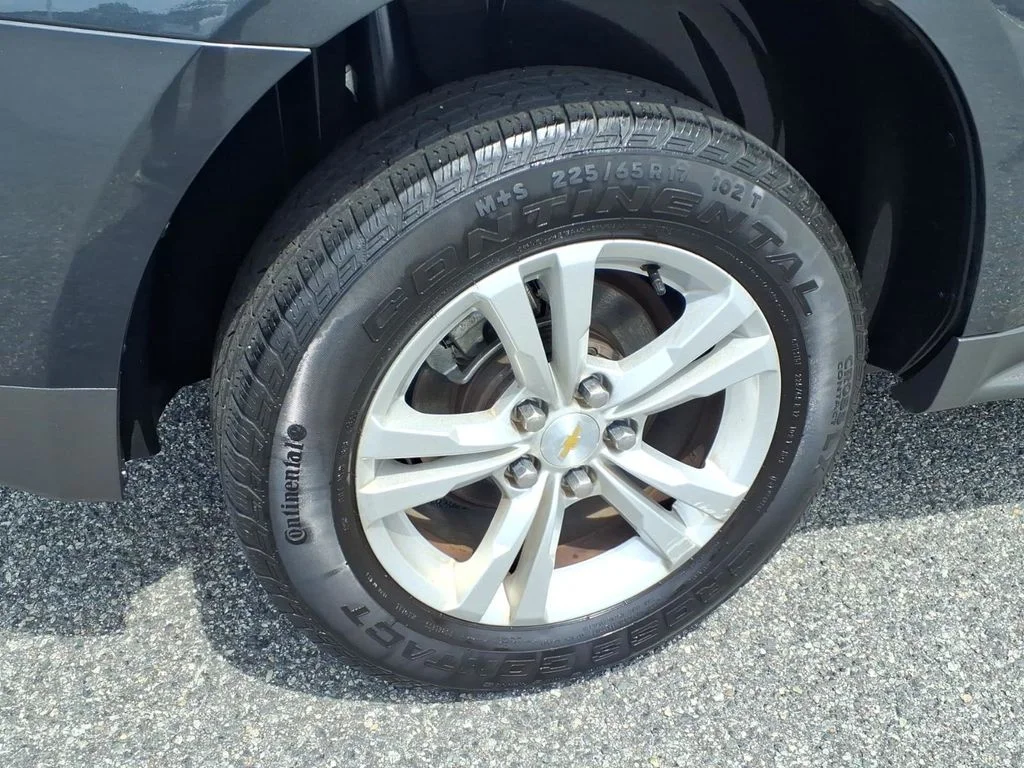 Used 2017 Gray Chevrolet LS image 31