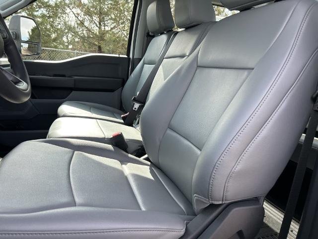 New 2026 Oxford White Ford XL image 78