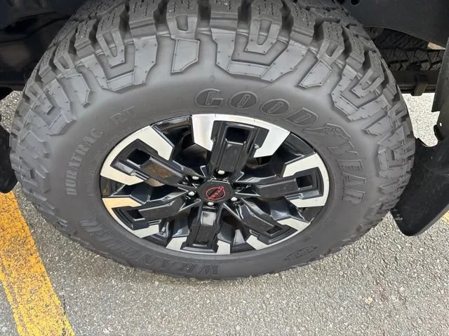 Used 2022 Tactical Green Metallic Nissan PRO-4X image 11