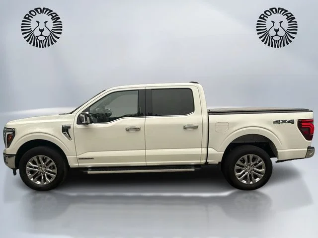 Used 2024 White Metallic Ford Lariat image 10