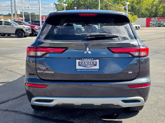 2024 Mitsubishi Outlander SE - Photo 14