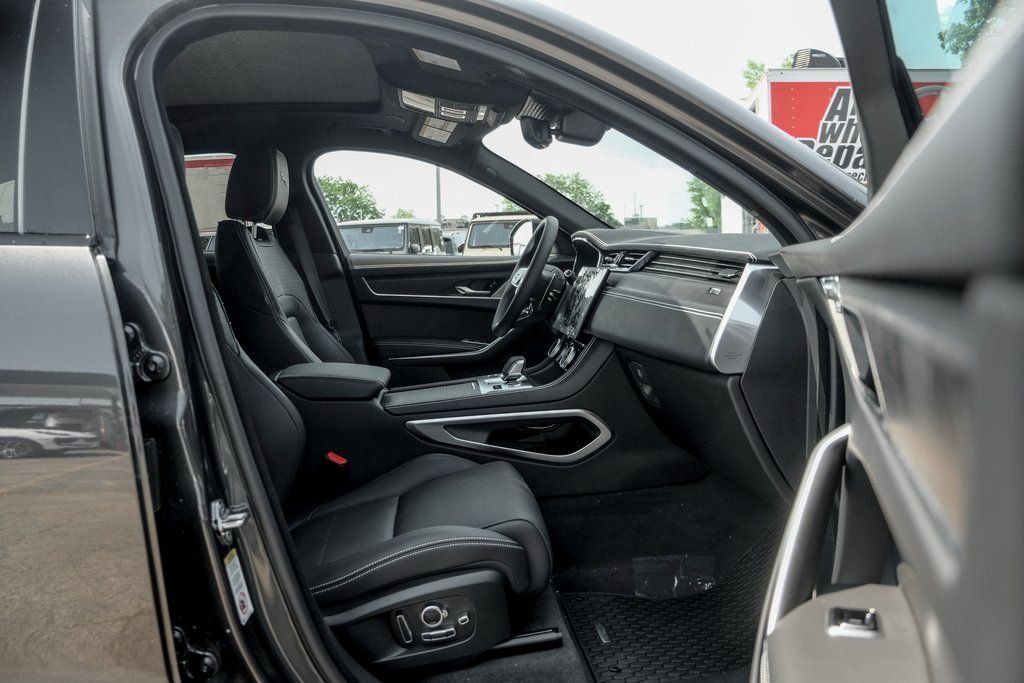 2026 Jaguar F-Pace R-Dynamic S - Photo 20