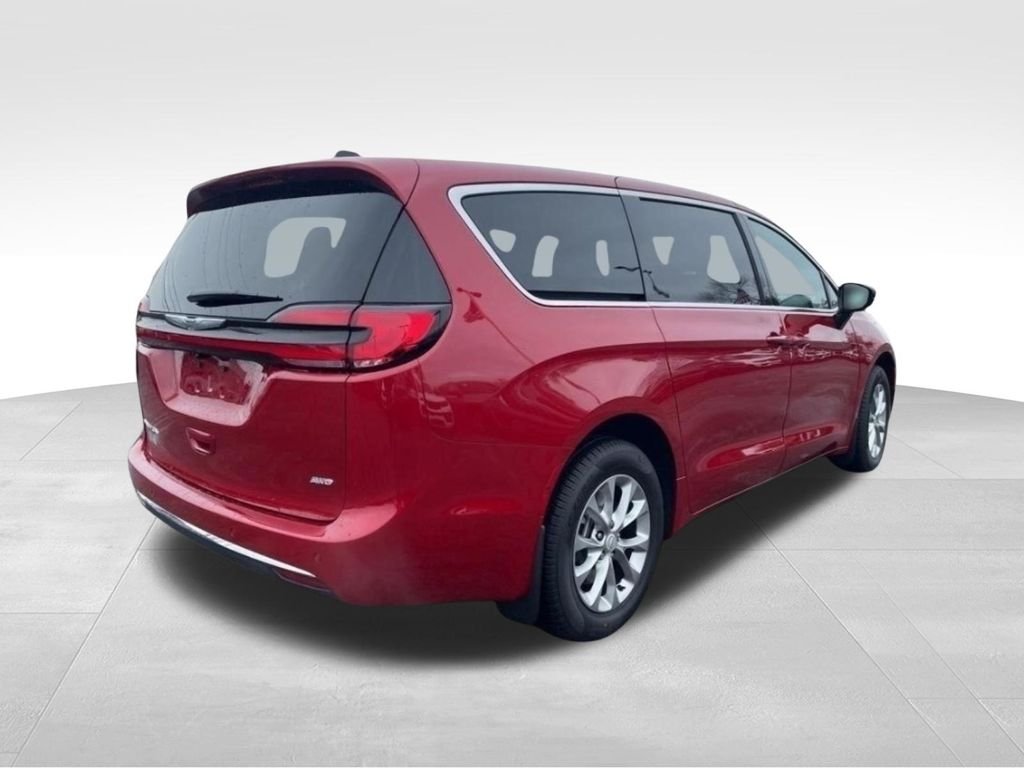 New 2026 Red Hot Pearl-Coat Exterior Paint Chrysler Select image 5