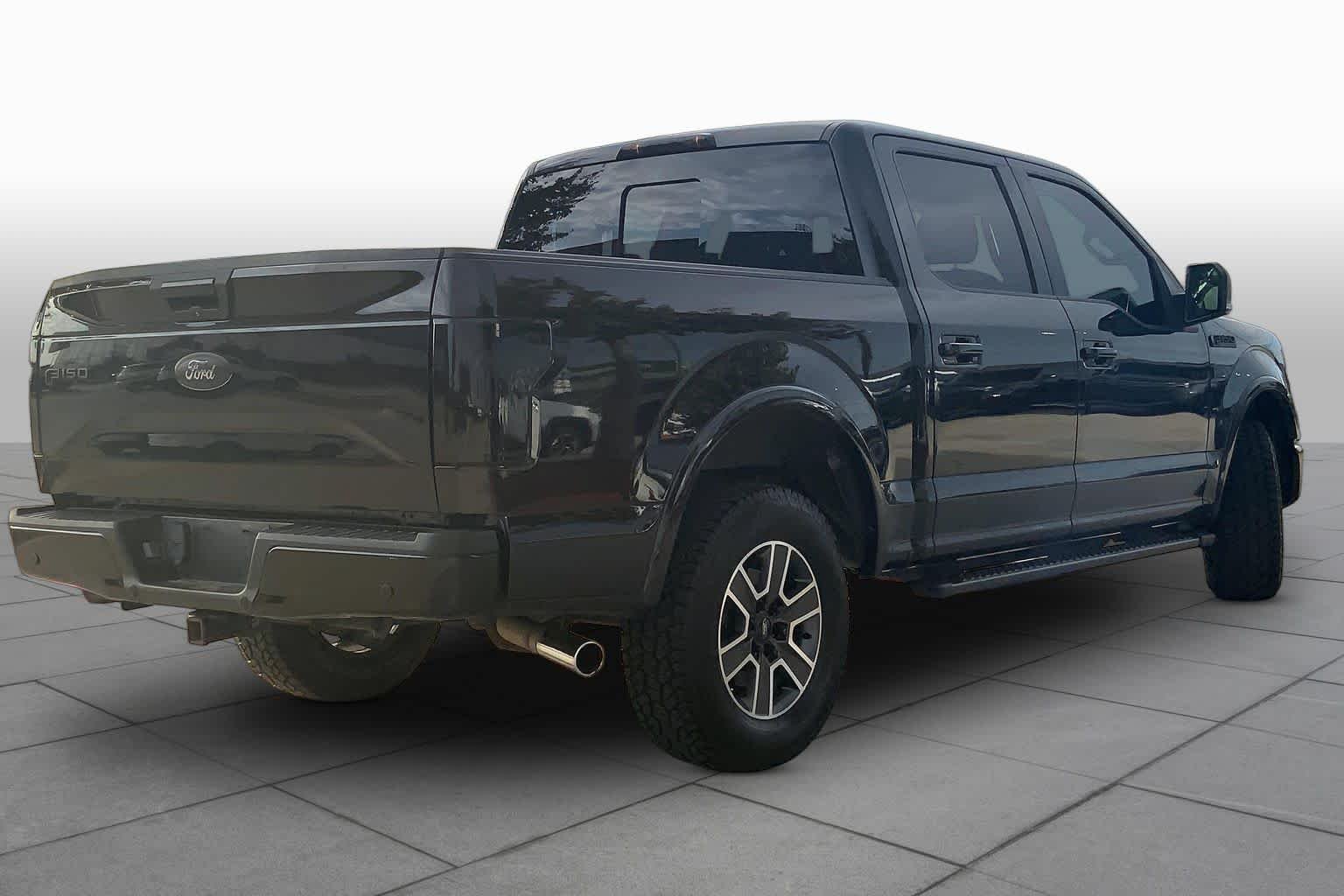Used 2015 Tuxedo Black Metallic Ford XLT image 13
