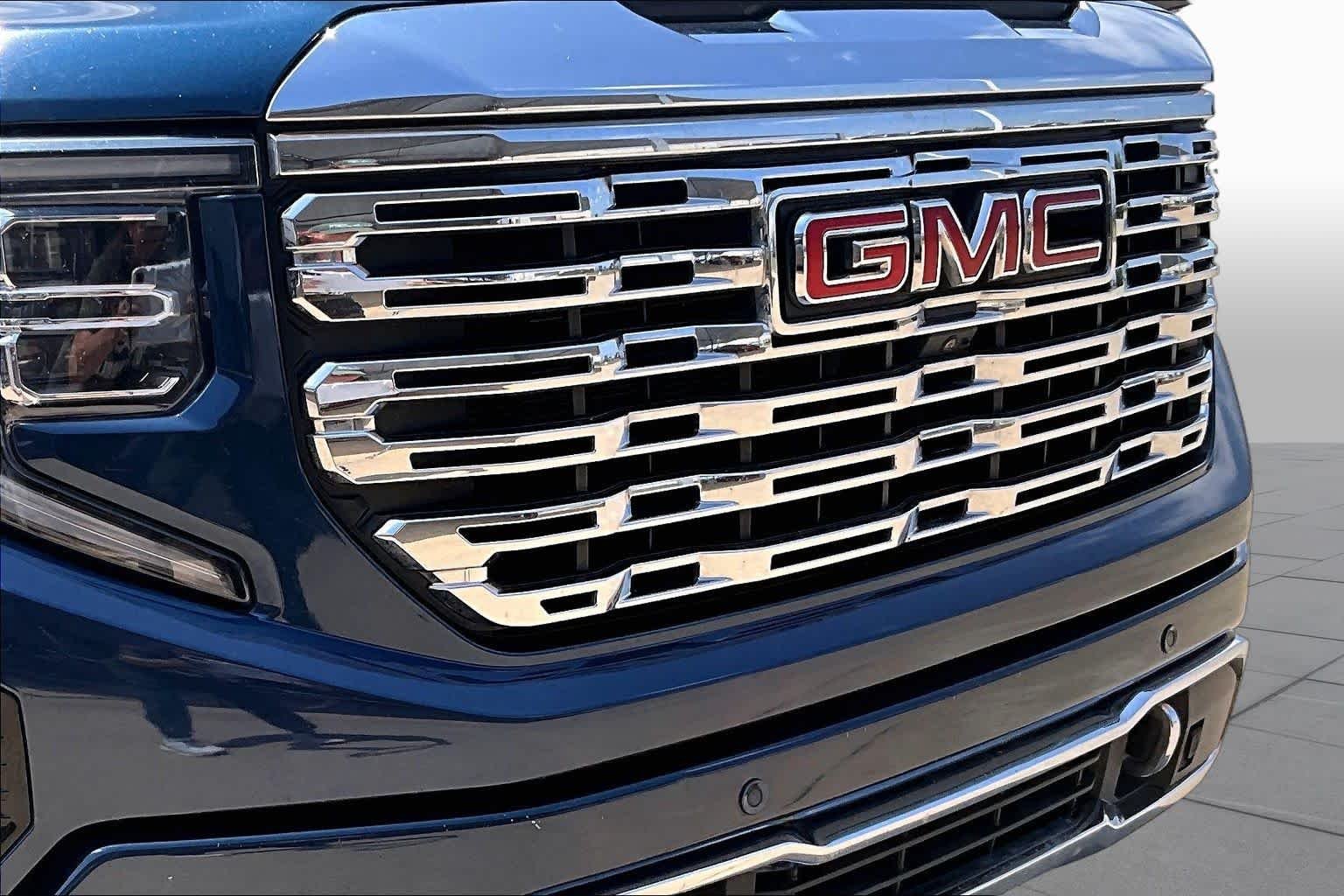 Used 2023 Pacific Blue Metallic GMC Denali image 29