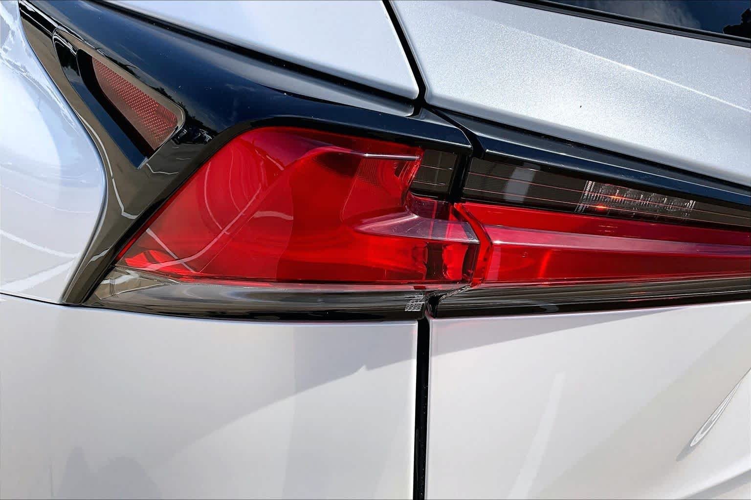 Used 2021 Eminent White Pearl Lexus  image 29