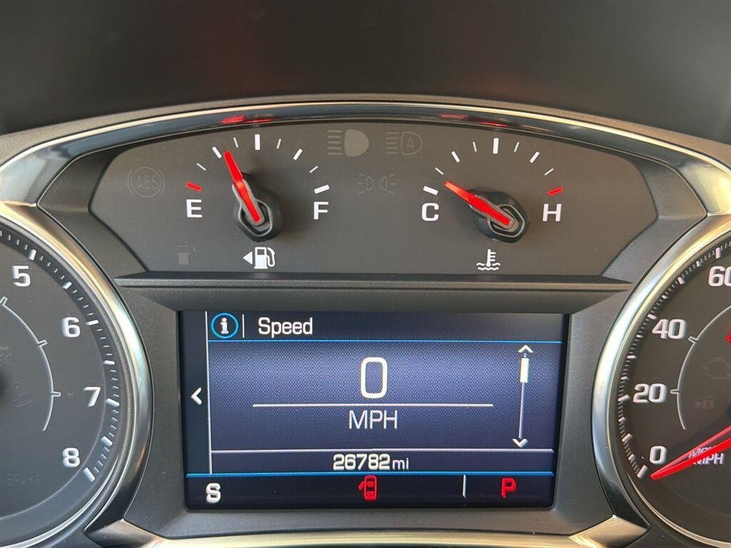 Used 2023 Volcanic Red Tintcoat GMC SLE image 17
