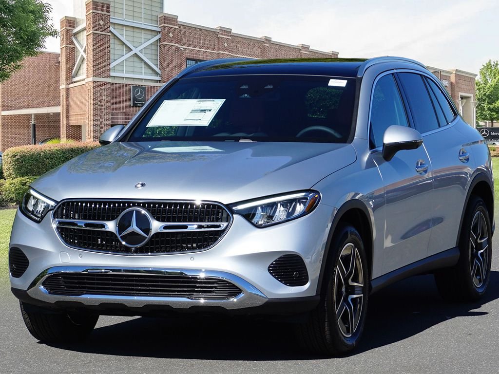 Used 2026 Cirrus Silver Metallic Mercedes-Benz GLC 300 image 4