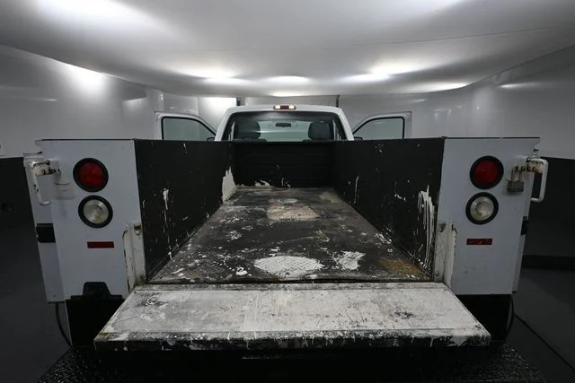 Used 2014 White Ford XL image 33