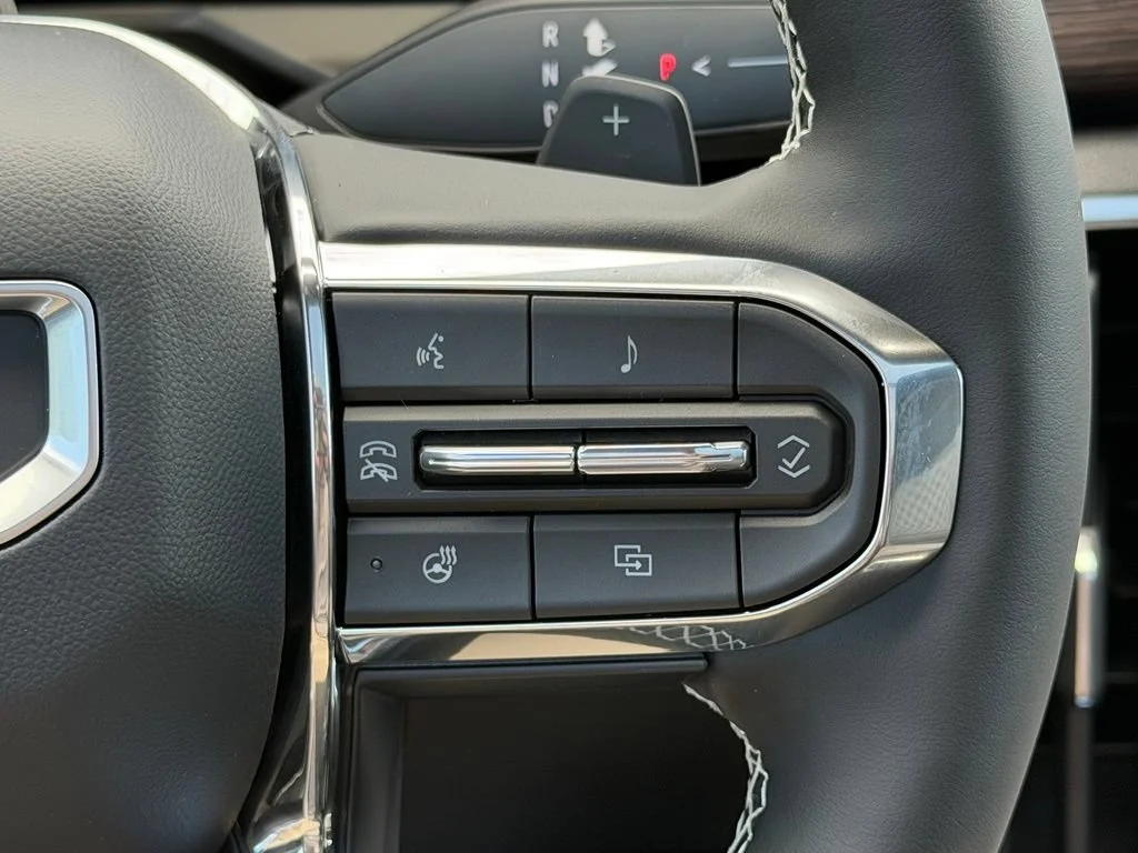 2026 GMC Acadia Denali - Photo 11