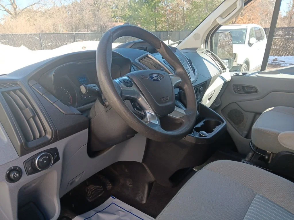 Used 2018 Oxford White Ford XLT image 14