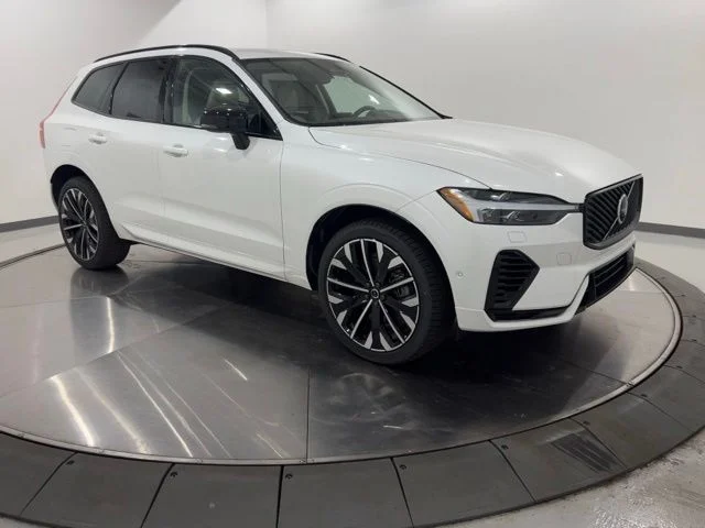 New 2026 Crystal White Volvo Ultra image 7