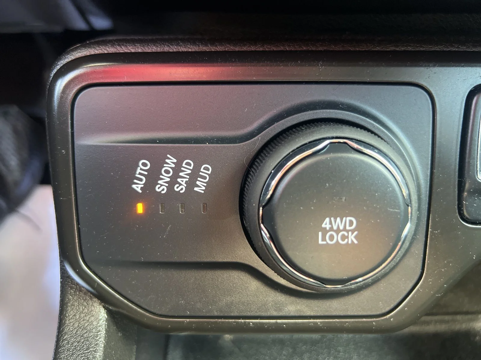 Used 2023 Black Clearcoat Jeep Altitude image 34