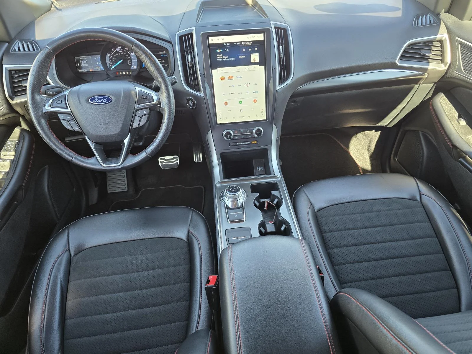 Used 2024 Gray Ford ST-Line image 11